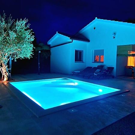 Villa Nevera Omisalj Luaran gambar